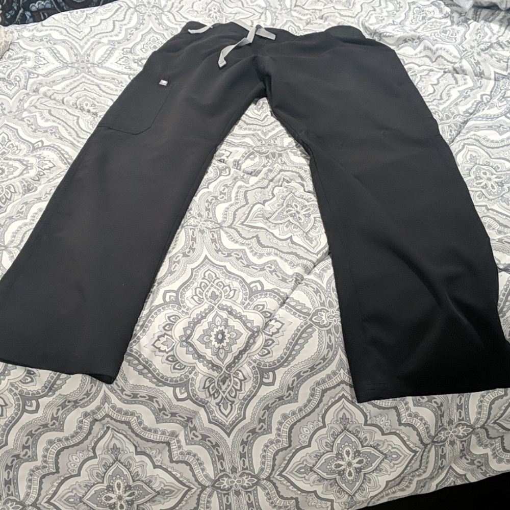 FIGS Kade Scrub Pants